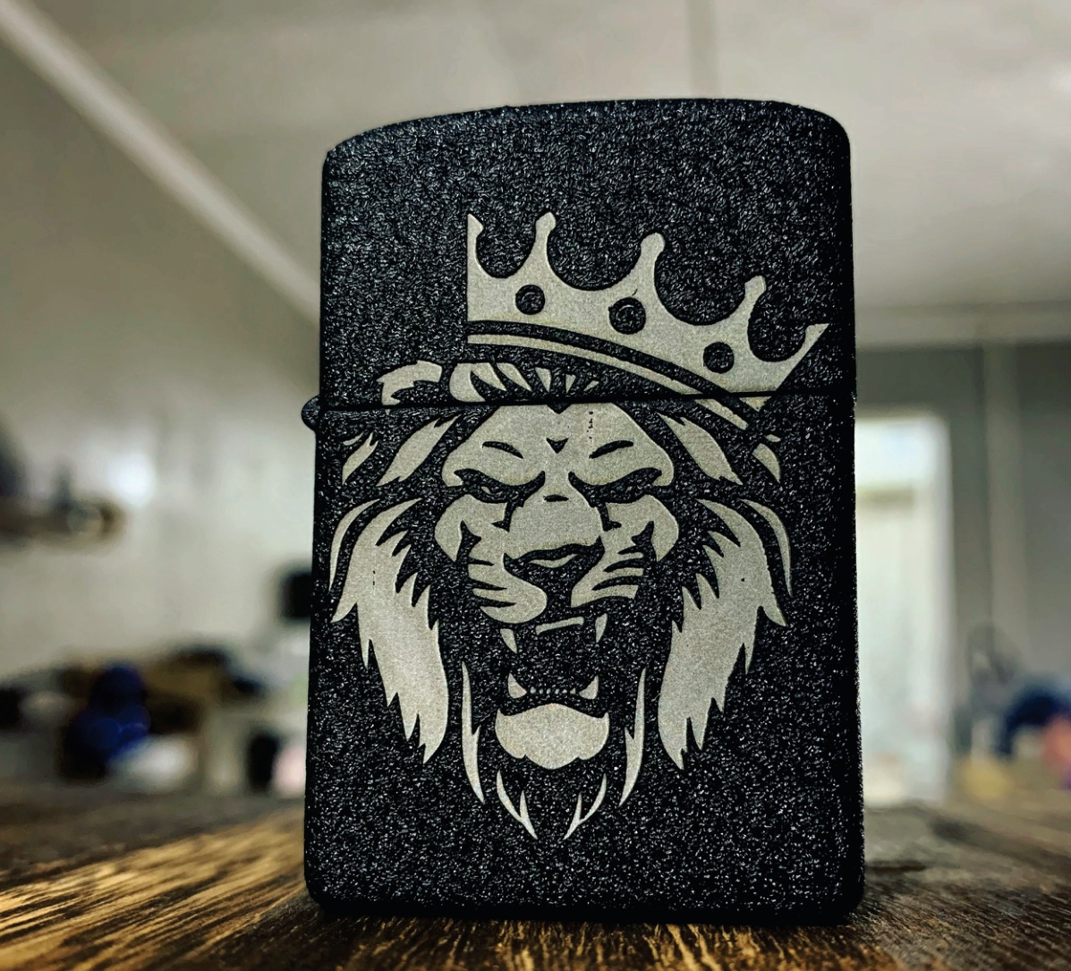 O'ymakorlik bilan zажигalkalar — 2